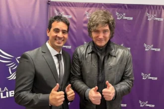 Javier Milei durante la entrevista donde aclaró dólar 1800 en La Rural