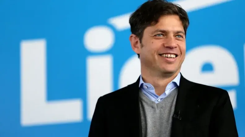 Axel Kicillof apuntó contra Javier Milei durante un acto en La Plata por la crisis diplomática con Brasil.