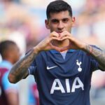 Cuti Romero salida Tottenham durante su etapa en el club inglés antes de una posible transferencia.