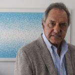 Personal policial en la quinta de Daniel Scioli tras el intento de robo a Scioli en Villa La Ñata.