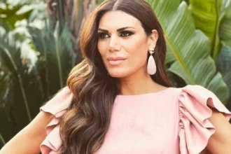 Flor de la V durante una entrevista en la que habló sobre su enamoramiento platónico por dos compañeras del espectáculo