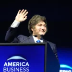 Javier Milei durante una entrevista en la que acusó a Brasil de financiar una presunta campaña antiargentina.