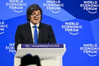 Javier Milei durante una actividad oficial tras conocerse el ranking de imagen presidencial de julio.