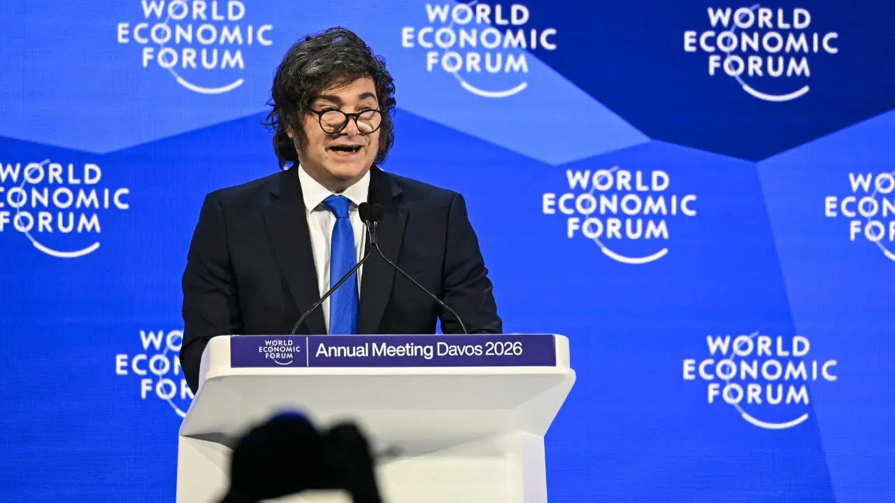 Javier Milei durante una actividad oficial tras conocerse el ranking de imagen presidencial de julio.