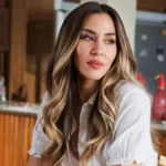 Jimena Barón expresando su postura ante las criticas internacionales a la Argentina