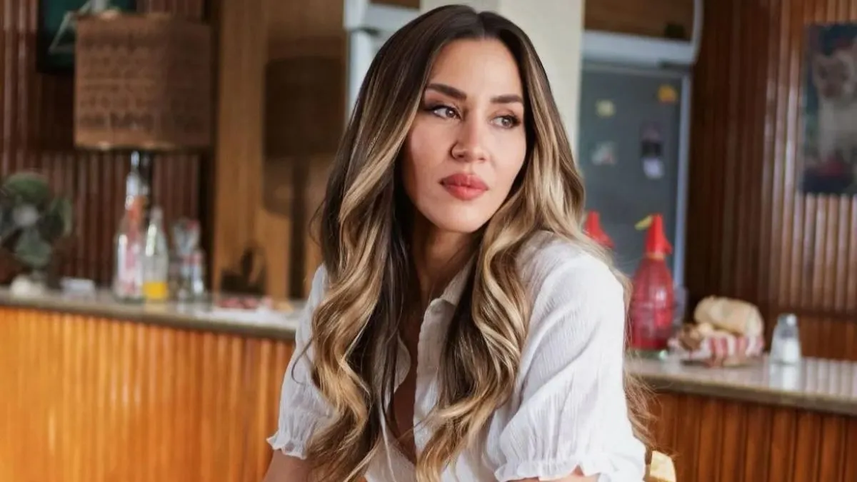 Jimena Barón expresando su postura ante las criticas internacionales a la Argentina