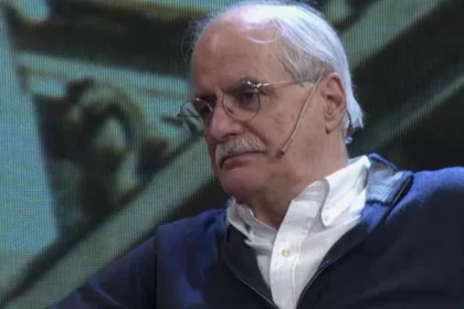 Jorge Taiana durante una entrevista sobre el conflicto diplomático con Brasil