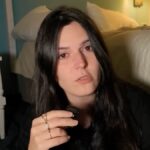 Caro Trippar durante el video en el que Caro Trippar contó su diagnóstico de cáncer de mama.