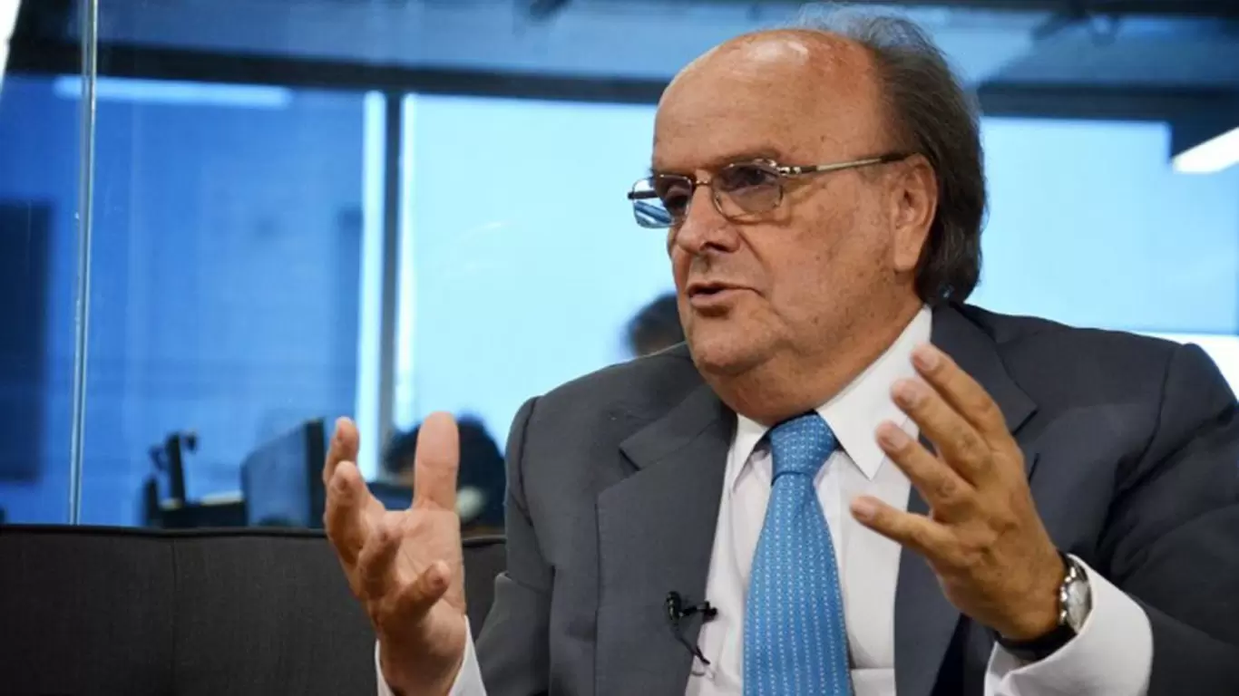 José de Mendiguren durante una declaración tras responder a Javier Milei por los insultos recibidos.