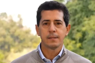 Wado de Pedro durante una entrevista en la que cuestionó al Gobierno de Javier Milei.