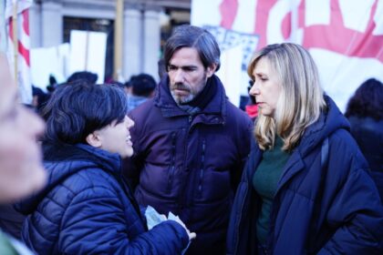 Myriam Bregman critic贸 la visita de Kristalina Georgieva durante su llegada a la Argentina.