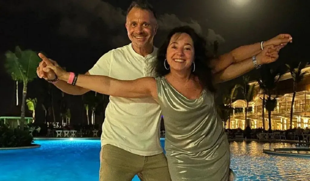 Sergio Lapegüe junto a Bochi durante un evento tras compartir el mensaje de Sergio Lapegüe sobre su esposa