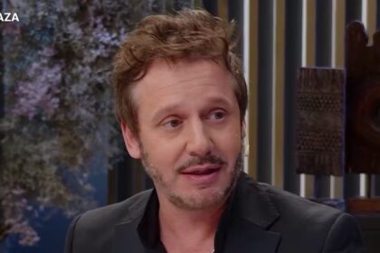 Benjamín Vicuña durante su entrevista sobre Benjamín Vicuña y Anita Espasandín en La Noche de Mirtha