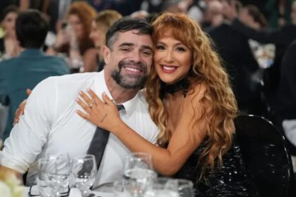 Flor Vigna durante una entrevista en la que Flor Vigna habló de la infidelidad de Luciano Castro.