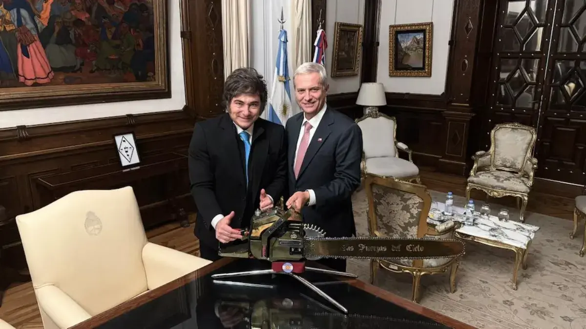 Javier Milei viaja a Chile para reunirse con José Antonio Kast