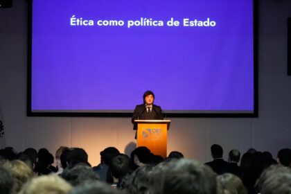 Milei cruzó a sus críticos tras su discurso ante estudiantes de la Escuela ORT
