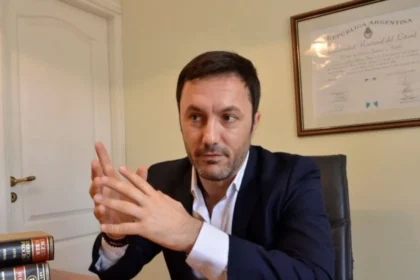 R茅gimen Penal Juvenil: Luis Petri defendi贸 la aplicaci贸n de la ley en Buenos Aires