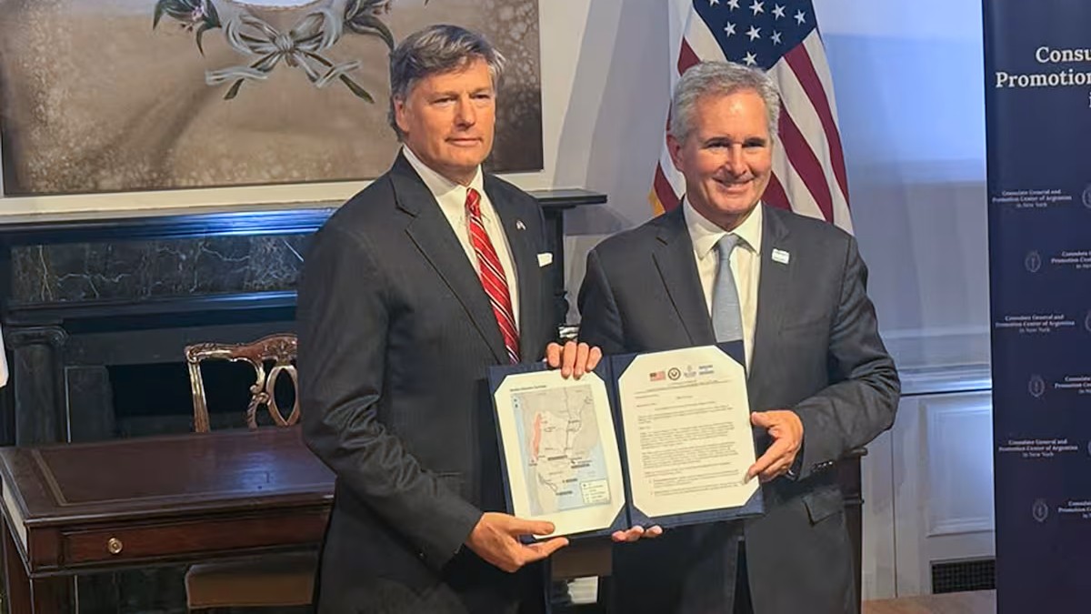 Ley de soberanía sobre Malvinas: Christopher Landau y Pablo Quirno durante el encuentro diplomático entre Argentina y Estados Unidos en Buenos Aires.